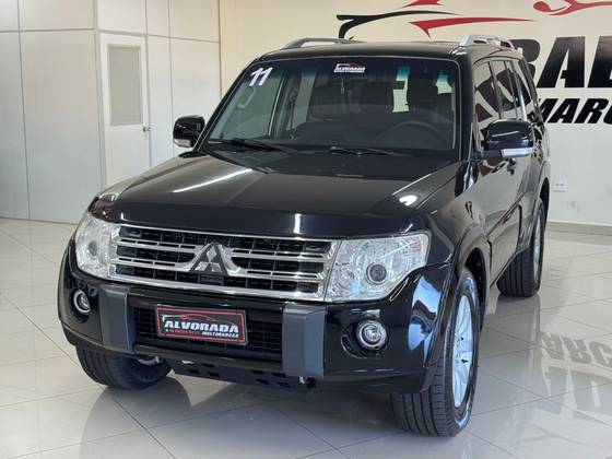 MITSUBISHI PAJERO FULL 3.2 HPE 4X4 16V TURBO INTERCOOLER DIESEL 4P AUTOMÁTICO MITSUBISHI PAJERO FULL 3.2 HPE 4X4 16V TURBO INTERCOOLER DIESEL 4P AUTOMÁTICO